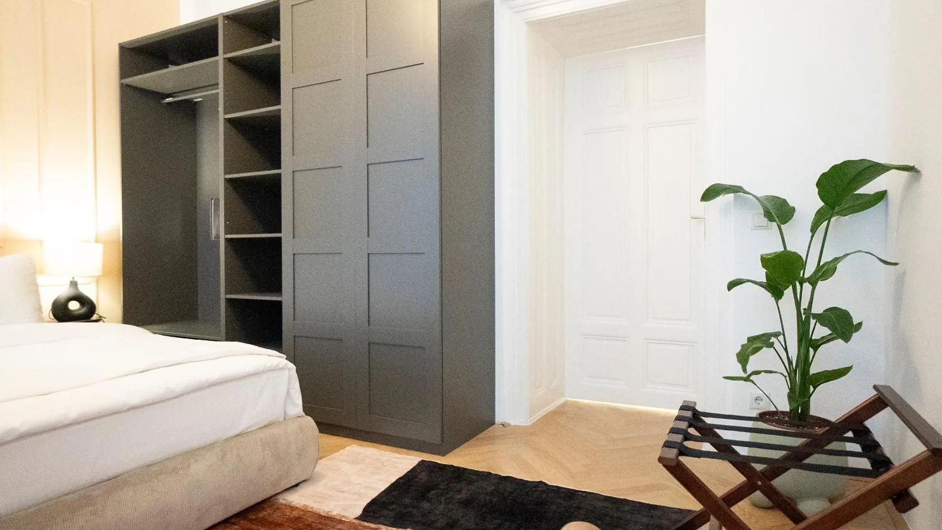 Apartment Elegant 2Br Apt Near Parliament, Self 24H Check-In Vienna