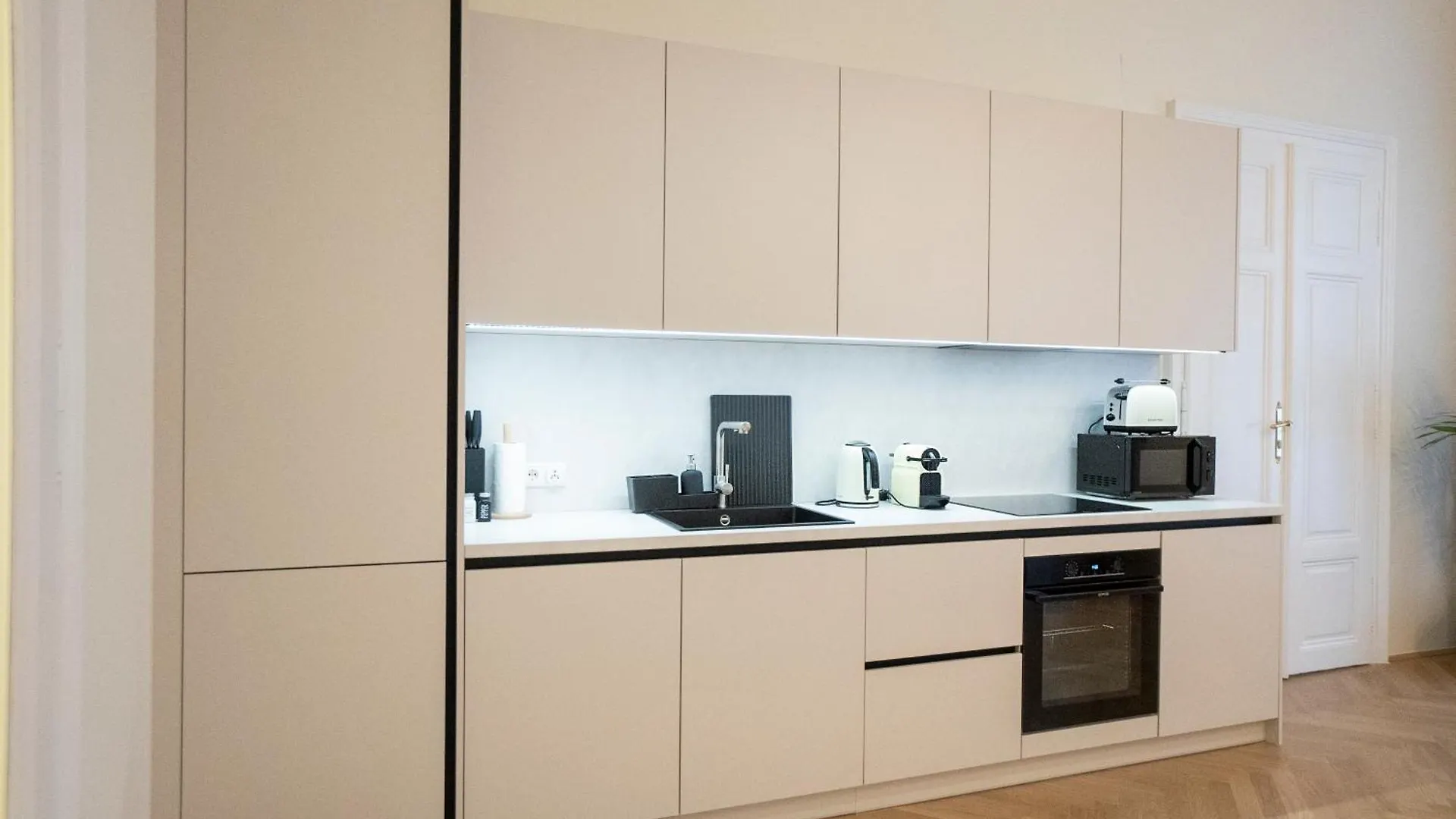 Apartment Elegant 2Br Apt Near Parliament, Self 24H Check-In Vienna
