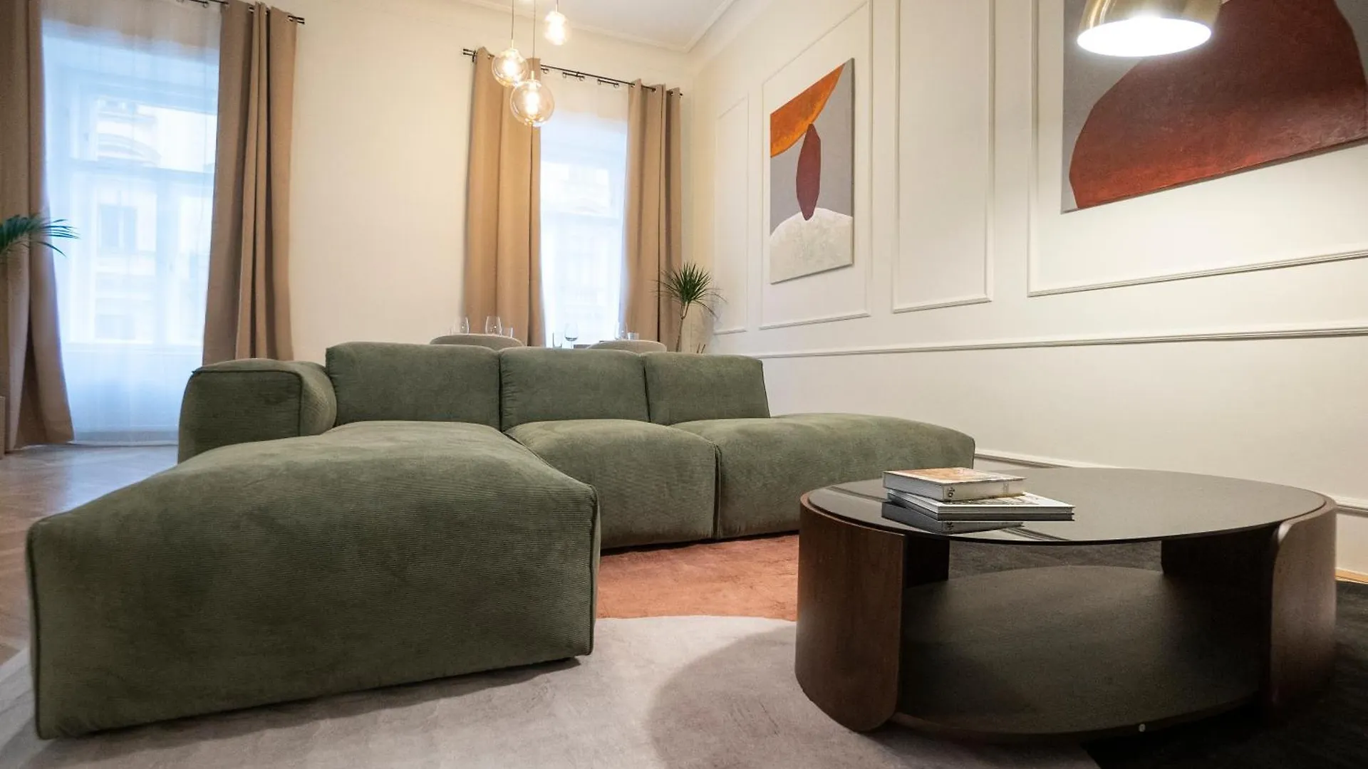 Elegant 2Br Apt Near Parliament, Self 24H Check-In Vienna 0*,