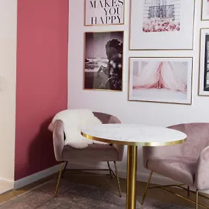  Appartement Hideaways - Nikolai Homes