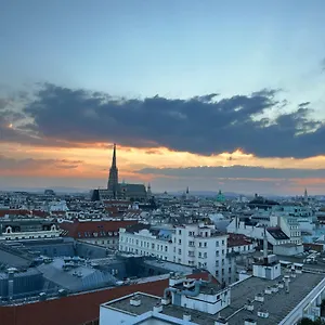 Apartment Center With 360° Rooftop, Vienna