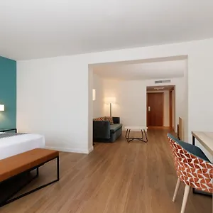 4* Ξενοδοχείο Exe