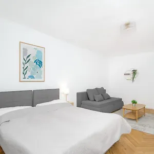 Apartment Ballgasse, Vienna