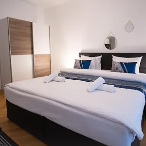 Apartment Sweet - State Opera, Vienna